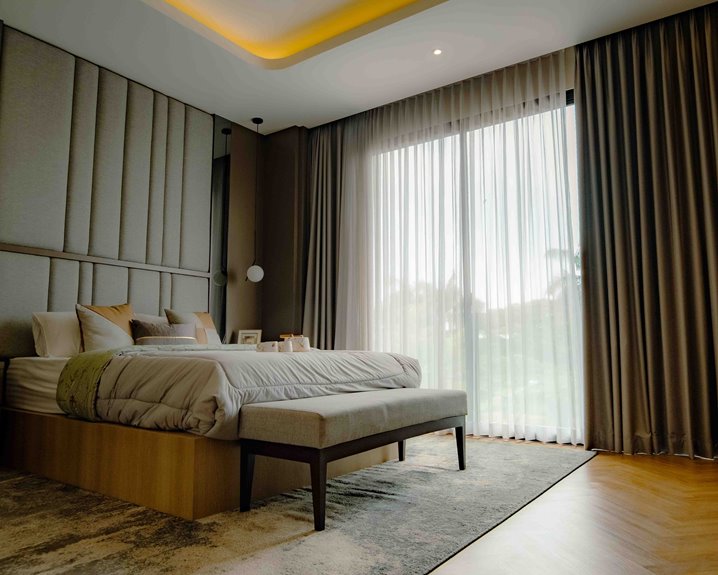 should floor length bedroom curtains